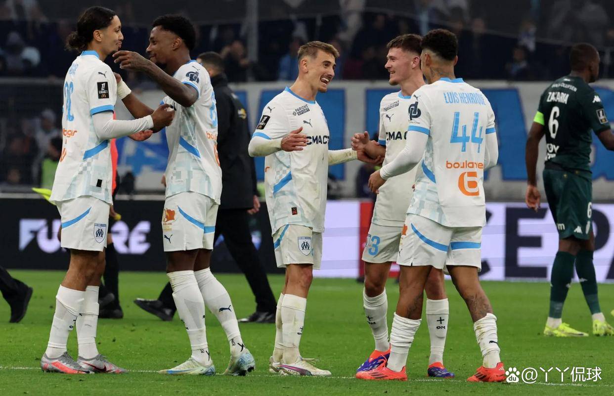 法甲冲刺阶段再迎强敌，尼斯刷新队史纪录，主帅态度：媒体盛赞，资深球员宣示担当