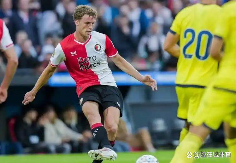 yy易游-欧联倒计时，费耶诺德今夜内部沟通，细节引发关注，更衣室稳定，心理建设被强调