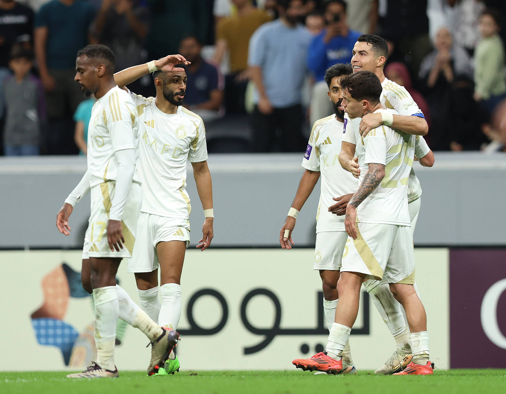 底特律活塞迎亚冠关键赛；今晨回应争议；底气十足；阵容厚度经受考验