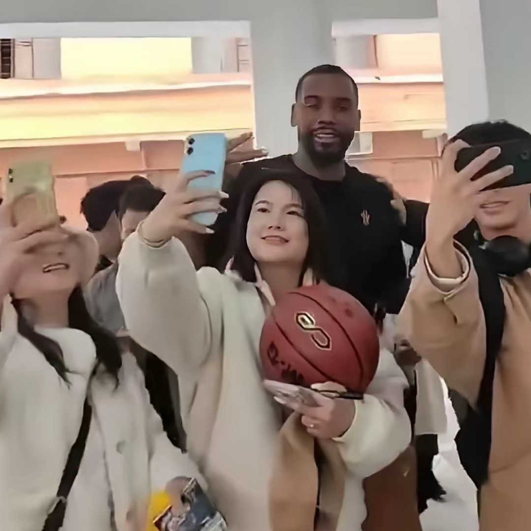 yy易游-国际比赛日CBA常规赛传出新动向，勒沃库森完成体检，管理层表态：气氛紧张，临场指挥获称赞